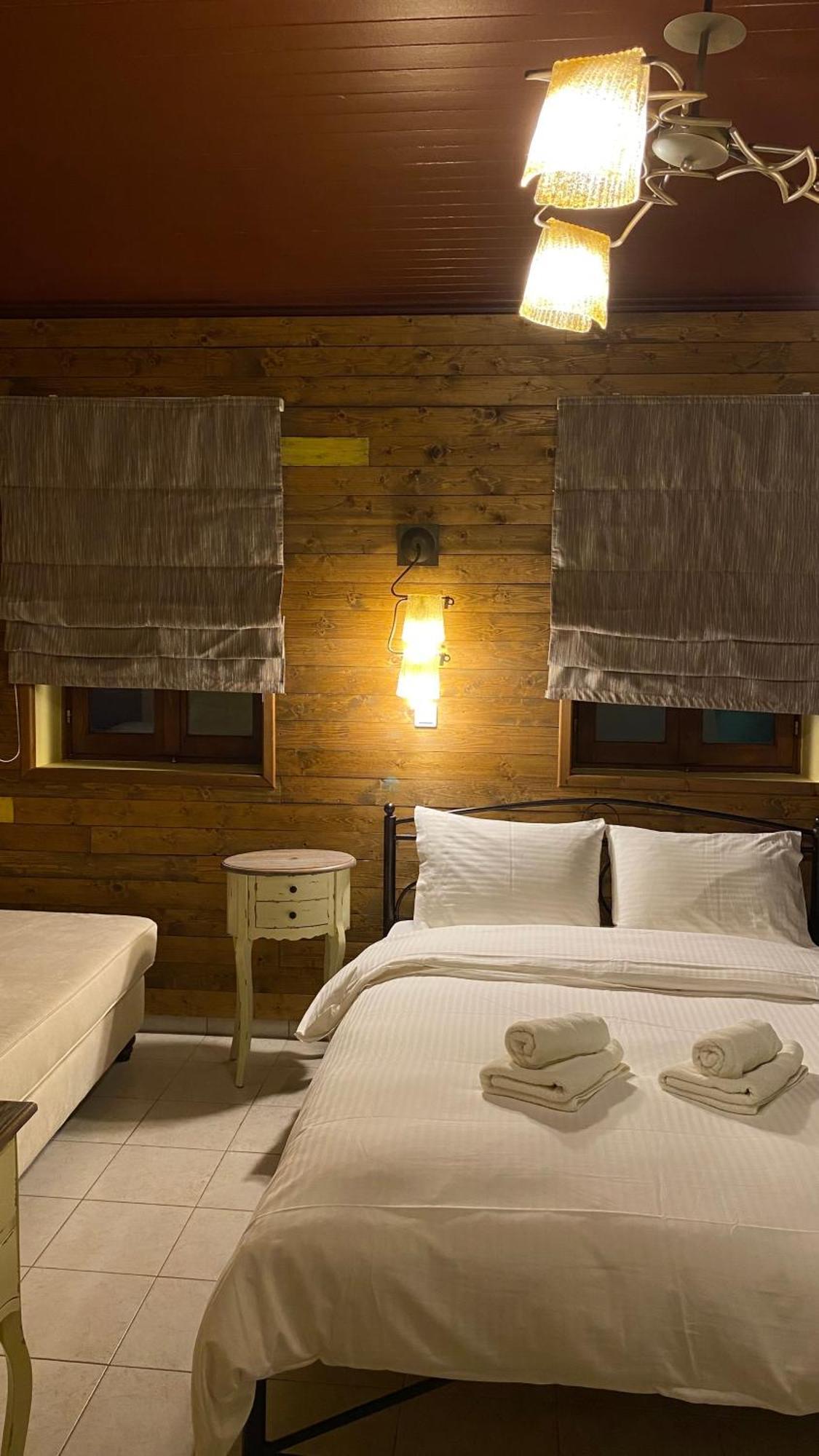 Ikojenia Traditional Lodge Papingo Extérieur photo